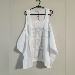 Fiorucci NWT Women’s “Nerds are Hot” Cold Shoulder Raw Hem White Tee size XS